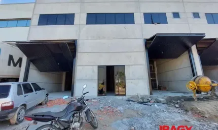 Barracão / Galpão / Depósito para alugar na Avenida das Universidades, 87, Pedra Branca, Palhoça