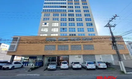 Sala comercial para alugar na Rua Najla Carone Guedert, 1140, Pagani, Palhoça