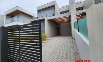 Excelente casa 3 dormitório(s) em rio tavares - florianopolis
