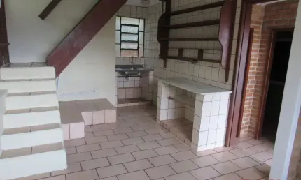 Excelente casa 3 dormitório(s) em agronômica - florianópolis