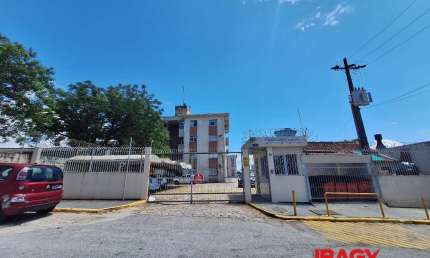 Excelente Apartamento 2 dormitório(s) em Capoeiras - Florianópolis