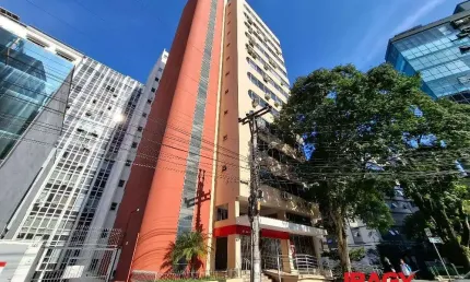Oportunidade! Salas/Conjuntos em Centro - Florianópolis