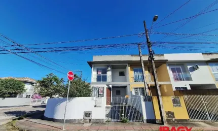 Excelente Casa 2 dormitório(s) em Forquilhas - São José