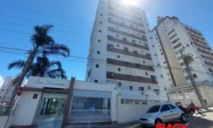 Excelente Apartamento 3 dormitório(s) em Barreiros - São José