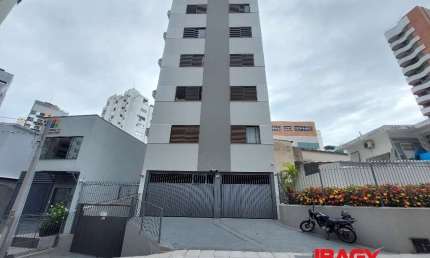 Apartamento com 3 quartos para alugar na Servidão Francisco Monn, 42, Centro, Florianópolis, 221 m2 por R$ 5.200