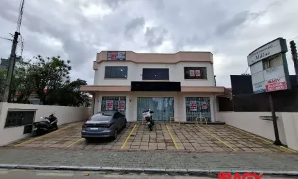 Sala comercial para alugar na Rua Caetano Silveira de Matos, 2534, Centro, Palhoça