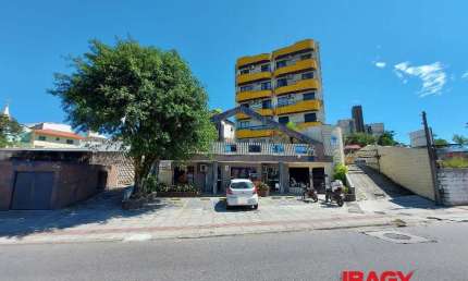 Apartamento com 1 quarto para alugar na Rua Prefeito Dib Cherem, 2608, Capoeiras, Florianópolis, 42 m2 por R$ 1.600