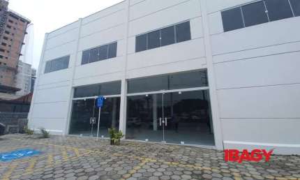 Ponto comercial para alugar na Avenida da Pedra Branca, 134, Pedra Branca, Palhoça, 620 m2 por R$ 25.000