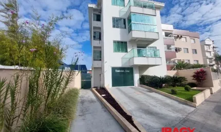 Apartamento com 2 quartos para alugar na Rua Siena, 217, Passa Vinte, Palhoça, 82 m2 por R$ 2.800