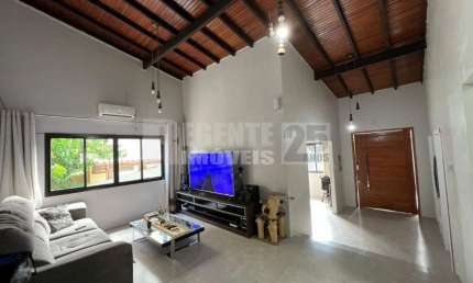 Casa com 4 quartos à venda no bairro Trindade em Florianópolis