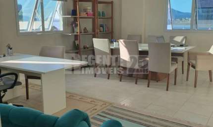 Sala comercial à venda no bairro Agronômica em Florianópolis
