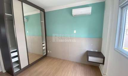 Excelente apartamento com 3 dormitórios no bairro Itacorubi!