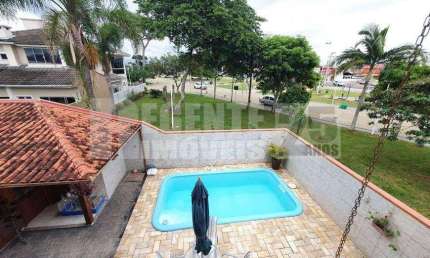 Casa com 4 quartos à venda na Rua Professor Américo Vespúcio Prates, 46, Carianos, Florianópolis