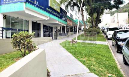 Ampla sala comercial à venda em Florianópolis na melhor localização da Trindade.
