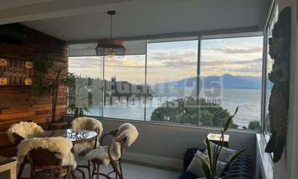 Cobertura duplex à venda no bairro Bom Abrigo em Florianópolis