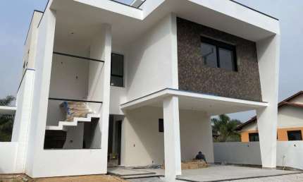 Casa à venda em condomínio  no bairro de  Canasvieiras