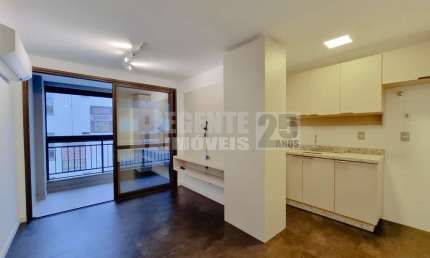 Apartamento de 2 quartos com suíte semi mobiliado no Itacorubi