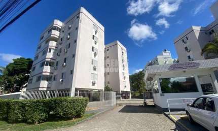 Excelente apartamento com 03 dormitórios no bairro Córrego Grande!