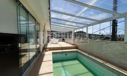 Casa à venda com 5 quartos no bairro Itaguaçu em Florianópolis