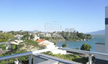 Cobertura duplex à venda no bairro Bom Abrigo em Florianópolis