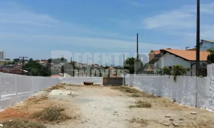 Terreno à venda no bairro Jardim Atlântico em Florianópolis