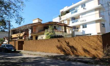Casa com 5 quartos para alugar na Rua Adolfo Gonçalves de Aguiar, 151, Itacorubi, Florianópolis