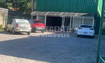 Barracão / Galpão / Depósito para alugar na Dr. Antonio Luiz Moura Gonzaga, 4559, Rio Tavares, Florianópolis por R$ 19.800