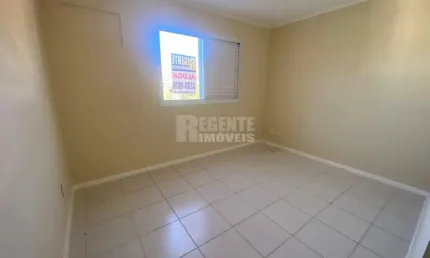 Excelente apartamento de 2 dormitórios para locação no bairro Carvoeira!