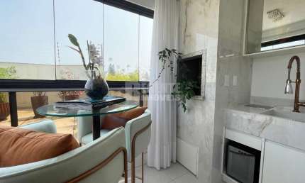 Apartamento com 2 Quartos à venda, 64m² no bairro Agronômica em Florianópolis.