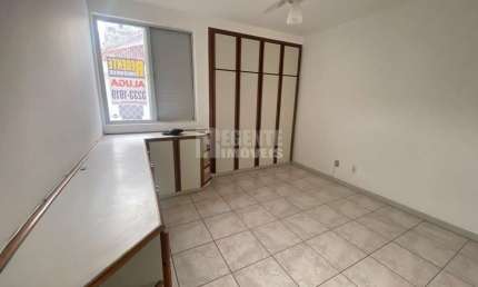 Ótimo apartamento de 2 dormitórios no bairro Trindade!