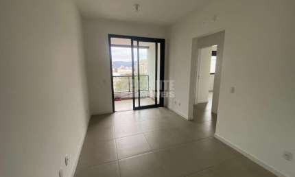 Excelente apartamento de 2 dormitórios, no bairro Trindade!