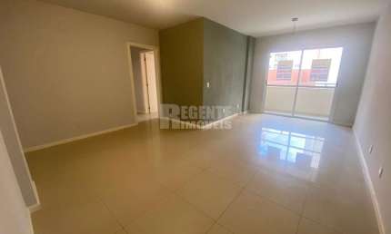 Excelente apartamento de 3 dormitórios no bairro Córrego Grande!