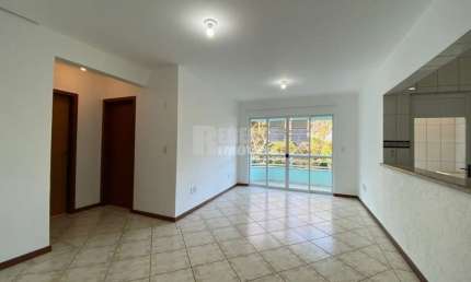 Excelente apartamento de 2 dormitórios no bairro Carvoeira!