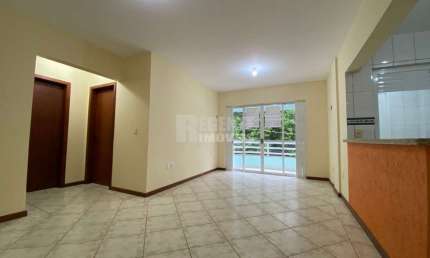Ótimo apartamento de 2 dormitórios no bairro Carvoeira, ao lado da UFSC!