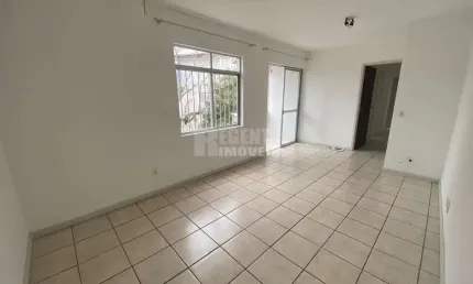 Ótimo apartamento de 3 dormitórios no bairro Carvoeira!