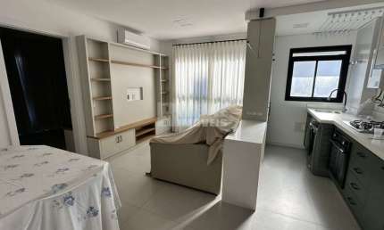 Excelente apartamento mobiliado de 1 dormitório no bairro Trindade, perto da UFSC!