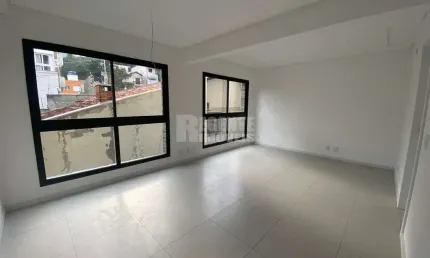 Ótimo studio no bairro Trindade, muito perto da UFSC!