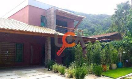 Sobrado com 3 dormitórios à venda, 262 m² por R$ 1.600.000,00 - Martim de Sá - Caraguatatuba/SP