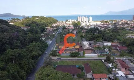 Sobrado com 2 dormitórios à venda, 80 m² por R$ 359.000,00 - Massaguaçu - Caraguatatuba/SP