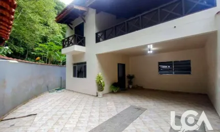 Sobrado com 3 dormitórios à venda por R$ 650.000 - Jardim Terralão - Caraguatatuba/SP