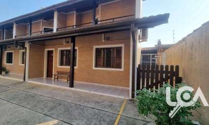 Casa com 2 dormitórios à venda, 74 m² por R$ 650.000,00 - Massaguaçu - Caraguatatuba/SP