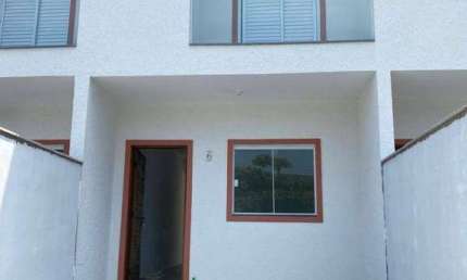 Sobrado com 2 dormitórios à venda, 80 m² por R$ 360.000 - Massaguaçu - Caraguatatuba/SP