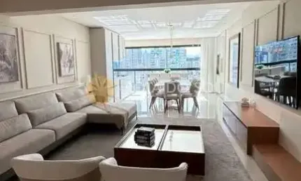 Cartier apartamento Vista Mar com 4 suítes na Meia Praia