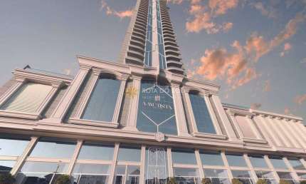 Ametista Home Club apartamento com 3 suítes na Meia Praia