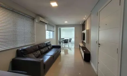 Cidade de Luz Apartamento Quadra Mar 2 Quartos em Meia Praia