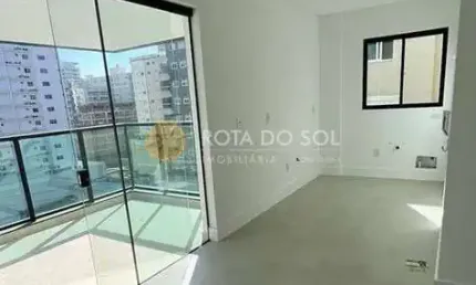 Vale do Sol apartamento 2 suítes e 2 vagas na Meia Praia