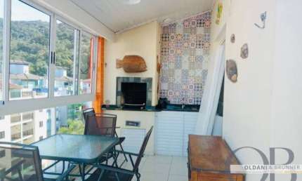 COBERTURA DUPLEX ALTO PADRÃO COM PISCINA PRIVATIVA.