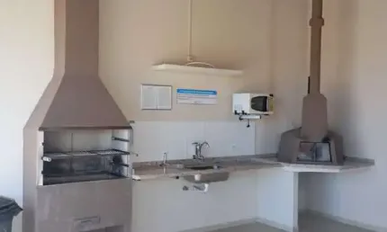 Apartamento mobiliado com 2 dormitórios na praia grande.