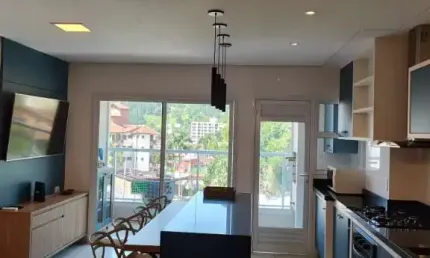 APARTAMENTO MOBILIADO COM 2 DORMITÓRIOS NAS TONINHAS.