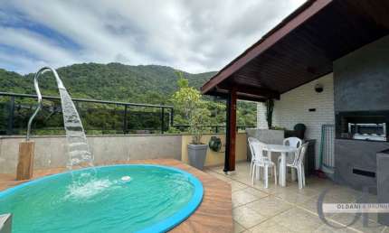 COBERTURA DUPLEX MOBILIADA COM 2 DORMITÓRIOS MAIS JACUZZI NAS TONINHAS